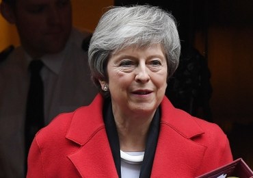 Upokarzający dzień premier May. Rząd przegrał trzy głosowania