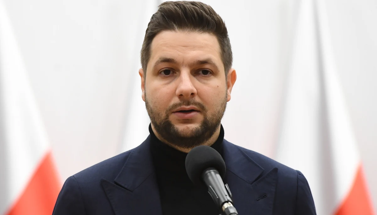 Platforma Obywatelska się wzmacnia, a Koalicja Obywatelska osłabia - uważa wiceminister sprawiedliwości Patryk Jaki odnosząc się do utworzenia klubu PO-KO, do którego przeszli posłowie Nowoczesnej. Jego zdaniem "to nie jest forma współpracy, a wręcz kanibalizm polityczny".