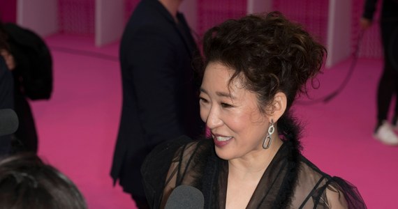 Kanadyjska aktorka Sandra Oh i amerykański komik Andy Samberg razem poprowadzą 76. galę rozdania Zlotych Globów. Ceremonia odbędzie się 6 stycznia 2019 roku. 