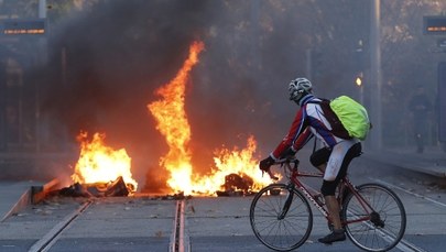 Według Francuzów rząd nie spełnia oczekiwań "żółtych kamizelek"