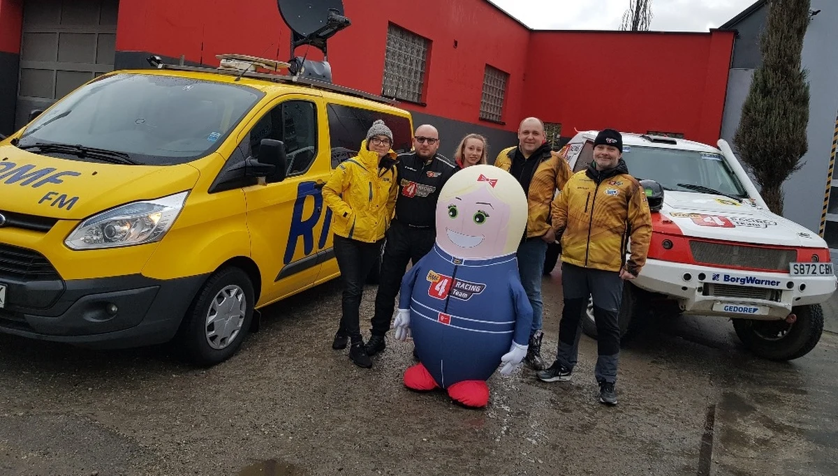 W ramach "Weekendu Cudów" - czyli finału tegorocznej edycji Szlachetnej Paczki - w całej Polsce do tysięcy potrzebujących rodzin trafiły specjalne prezenty. RMF FM i RMF 4RACING Team również przygotowali Paczkę.