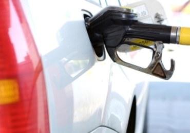 Prąd w górę, paliwa w dół. Święto Bota na razie nieobowiązkowe