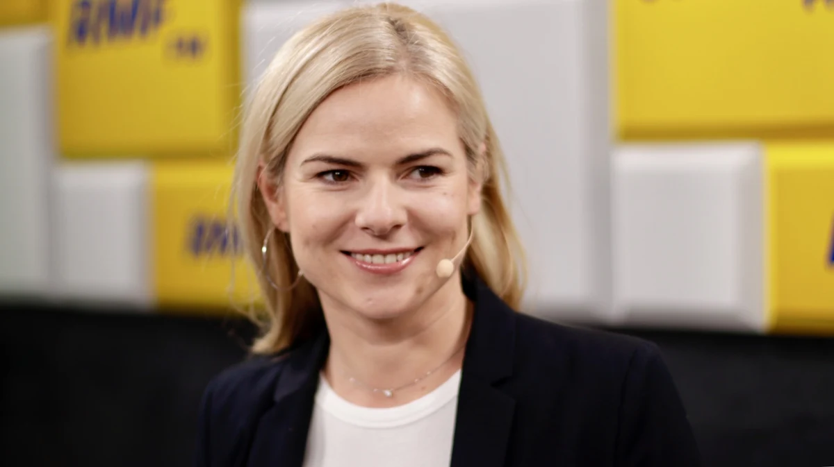 "500 Plus powinny dostać rodziny z pierwszym dzieckiem, to one mówią, że najtrudniej się zdecydować na pierwsze dziecko. Środki z 500 Plus powinny trafiać do najbardziej potrzebujących" - mówi Poranny gość RMF FM Joanna Schmidt z partii Teraz! 