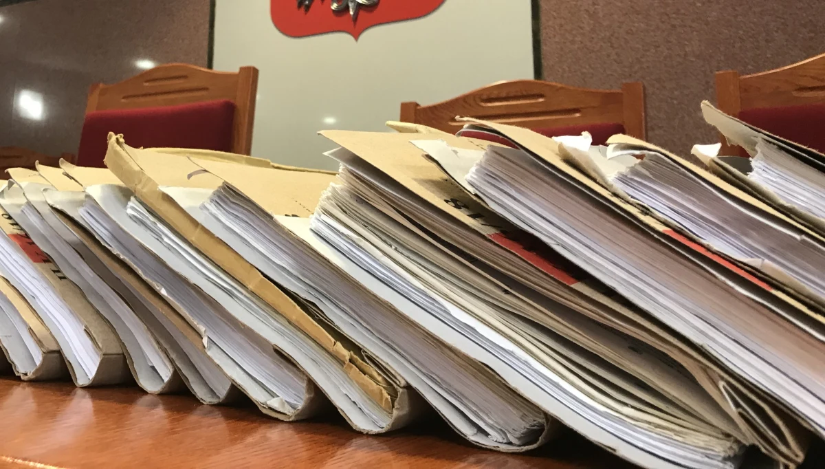 Bartłomiej W., 24-letni wnuk b. prezydenta, jednym z trzech oskarżonych o rozbój na szwedzkim turyście. Do zdarzenia miało dojść w maju w centrum Gdańska. Bartłomiejowi W. zarzucono też, że kilka dni później wziął udział w pobiciu innej osoby.