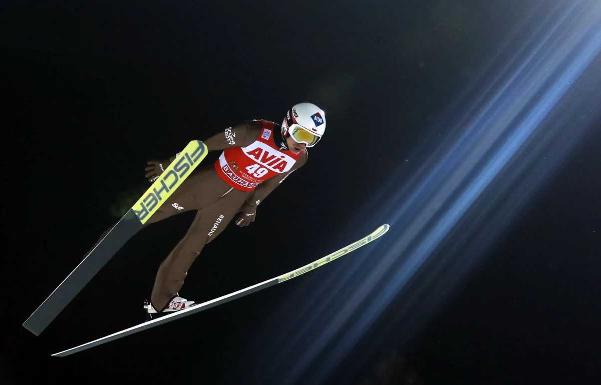 Zakopane nie zorganizuje dodatkowego konkursu Pucharu Świata w tym sezonie. W miejsce odwołanych zawodów w Titisee-Neustadt odbędą się ponadplanowe konkursy w Oberstdorfie (loty) i Willingen.