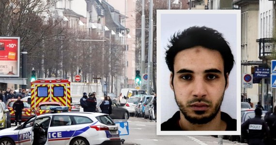 Sprawca zamachu w Strasburgu został zastrzelony. To 29-letni Cherif Chekatt. W wyniku wtorkowego zamachu zmarły trzy osoby, a kilkanaście zostało rannych - w tym polski obywatel.