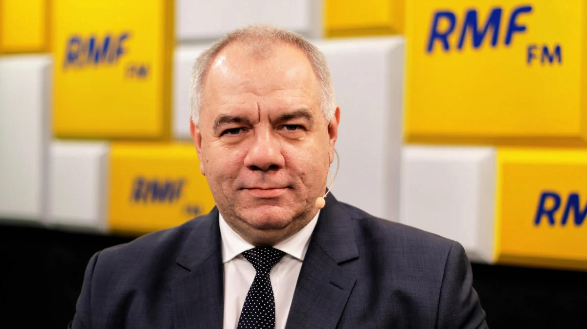 "Nie będzie podwyżek cen prądu. (…) Wszędzie tam, gdzie została zaproponowana wyższa cena, te umowy będą renegocjowane. Tak, jak powiedział bardzo wyraźnie pan premier: nie będzie podwyżek ani dla indywidualnych odbiorców, ani dla firm, ani dla samorządów" - oświadczył w Popołudniowej rozmowie w RMF FM szef Komitetu Stałego Rady Ministrów Jacek Sasin.