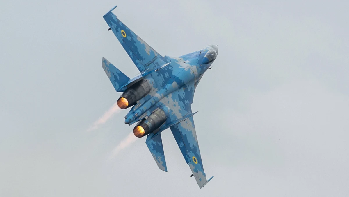 Na Ukrainie rozbił się samolot myśliwski Su-27. Do zdarzenia doszło podczas podejścia do lądowania. Pilot maszyny nie żyje - poinformował Sztab Generalny ukraińskich Sił Zbrojnych.