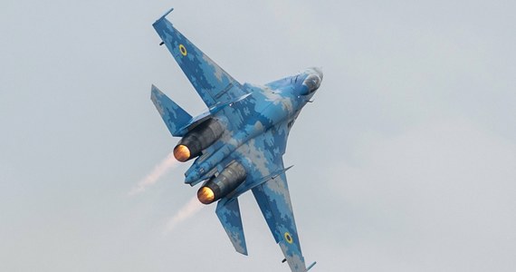 Na Ukrainie rozbił się samolot myśliwski Su-27. Do zdarzenia doszło podczas podejścia do lądowania. Pilot maszyny nie żyje - poinformował Sztab Generalny ukraińskich Sił Zbrojnych.