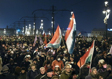 Węgry: Politycy opozycji wyrzuceni z publicznej telewizji