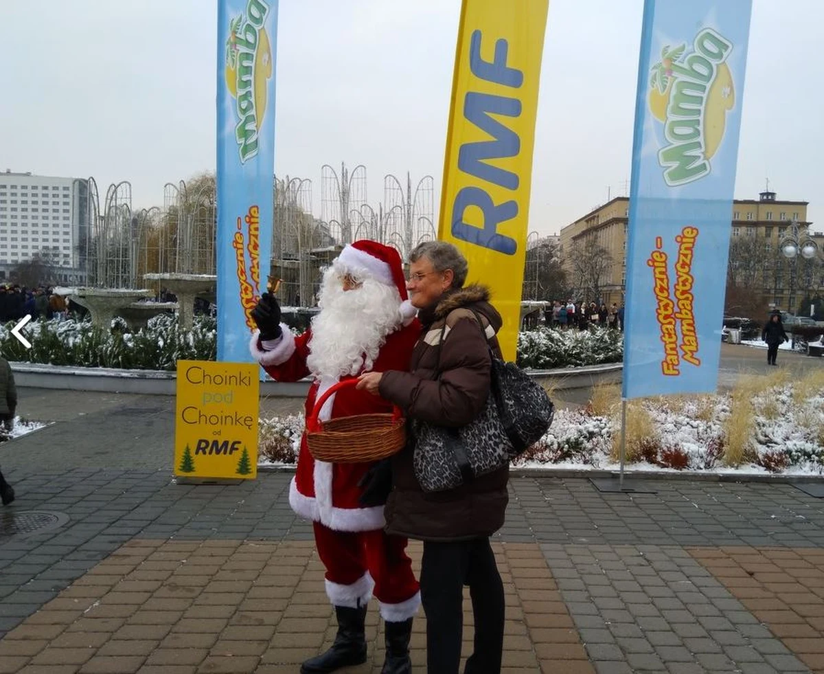 Olsztyn - to kolejne miasto na trasie naszego świątecznego konwoju. Świąteczne choinki rozdawaliśmy z grupą Enej. Były konkursy i niespodzianki!