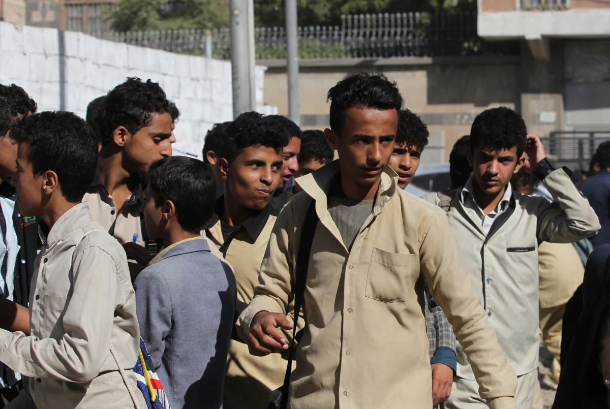 Rozejm między walczącymi stronami w Jemenie, który wszedł w życie w portowym mięście Hudajda o północy czasu lokalnego w nocy z poniedziałku na wtorek, został zerwany już po kilkunastu minutach. Doszło do ponownej wymiany ognia między rebelliantami Hutu i siłami rządowymi.
