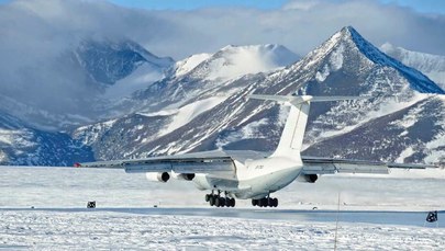 Maratończycy uwięzieni na Antarktydzie są już bezpieczni w Chile 