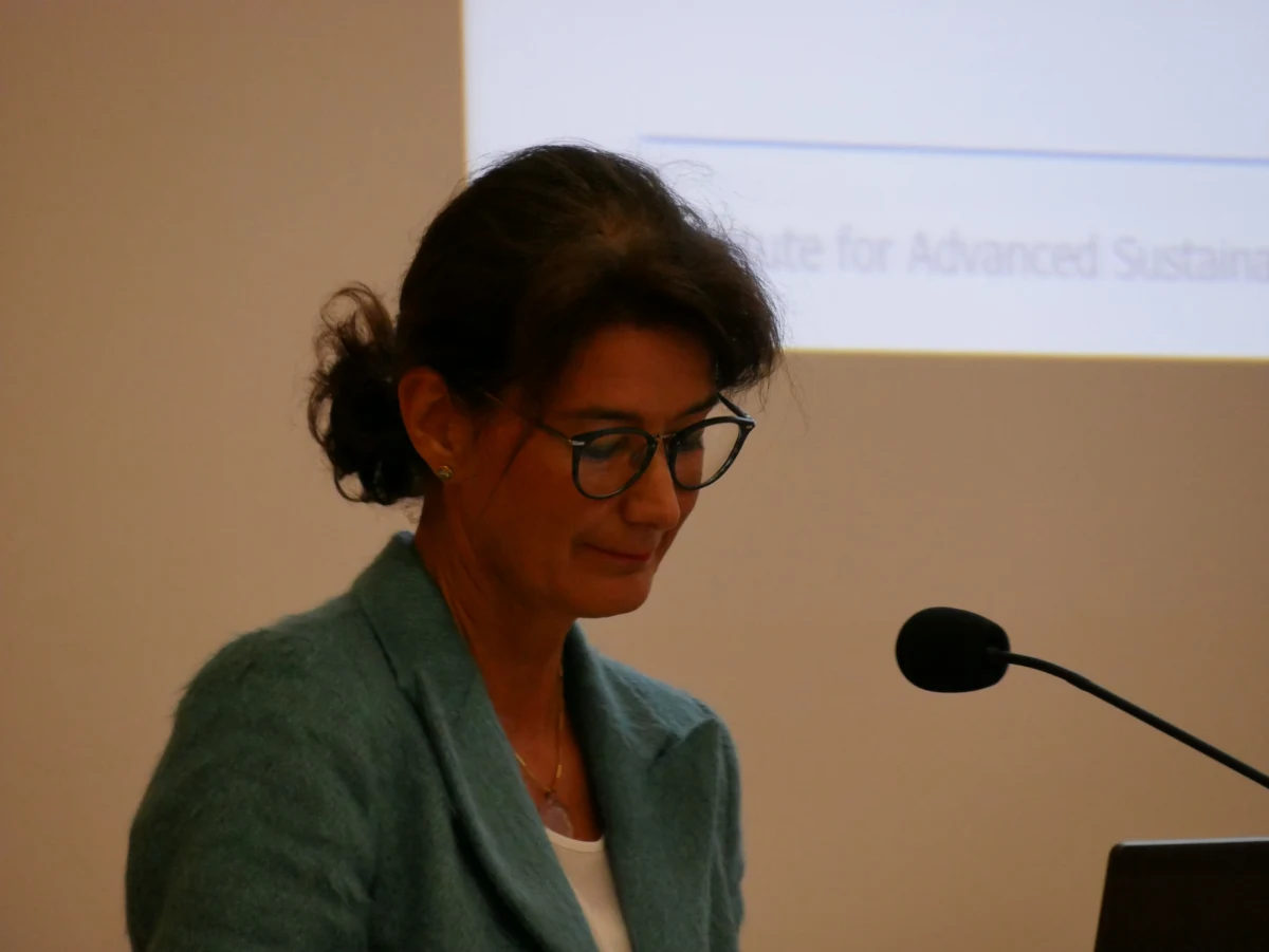 „Po to, by zmierzyć się z ociepleniem klimatu powinniśmy wzmacniać demokrację. Dlatego, że nie możemy zrobić tego bez obywateli, wbrew obywatelom” - mówi RMF FM Patrizia Nanz, szefowa Institute for Advanced Sustainability Studies na Uniwersytecie w Poczdamie. Gość sympozjum „Safeguarding Our Climate, Advancing Our Society” zorganizowanego w Katowicach przy okazji szczytu COP24 podkreśla, że globalne, ramowe porozumienie jest bardzo istotne, ale kluczowe znaczenie ma wprowadzanie go w życie w konkretnym miejscu i okolicznościach. Bez tego pozostanie abstrakcyjną ideą.