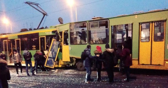 Na ulicy Grunwaldzkiej w Poznaniu zderzyły się trzy tramwaje. Kilkanaście osób zostało rannych, w tym kilka ciężko.