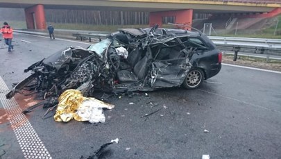 Tragiczny wypadek na S3. Auto osobowe zderzyło się z ciężarówką