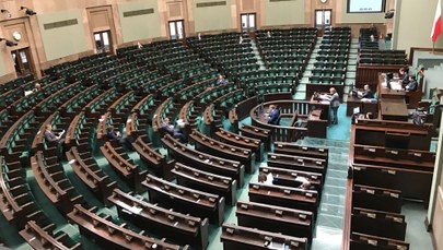 Możliwe posiedzenie Sejmu 28 grudnia. Posłowie PiS dostali SMS-a