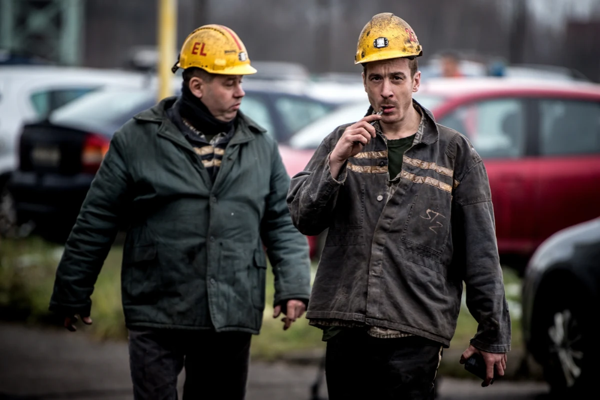 W związku z tragedią w czeskiej kopalni, gdzie w wyniku wybuchu zginęło 13 górników, w tym 12 obywateli Polski, niedziela będzie dniem żałoby narodowej.  