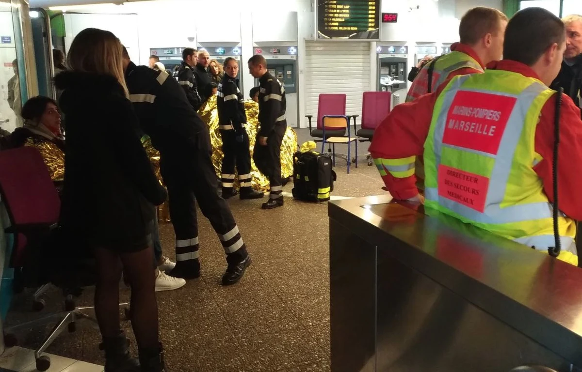 W kolejce podziemnej w Marsylii we Francji doszło do wypadku. Według wstępnych informacji, wykoleił się wagon metra linii M1. Co najmniej 14 osób zostało poszkodowanych.  