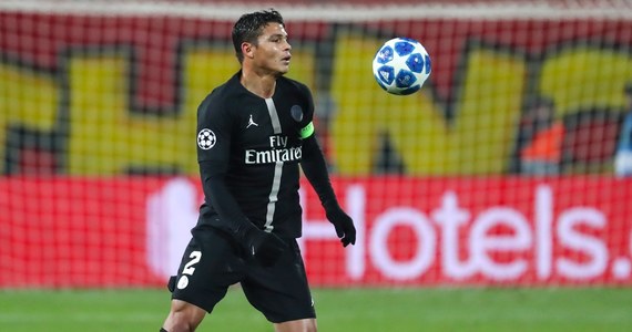 Kapitan drużyny Paris Saint-Germain Brazylijczyk Thiago Silva został okradziony w sobotni wieczór, gdy w Parku Książąt rozgrywał mecz ligowy z Nantes. Z jego apartamentu zniknęły rzeczy, których wartość szacowana jest na kilkaset tysięcy euro.
