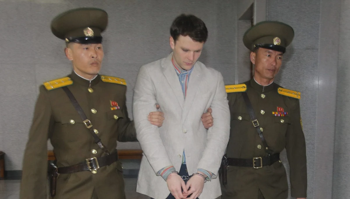 Sąd w USA orzekł w poniedziałek, że Korea Północna ma zapłacić 501 mln dolarów odszkodowania za tortury i śmierć amerykańskiego studenta Otto Warmbiera.