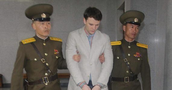 Sąd w USA orzekł w poniedziałek, że Korea Północna ma zapłacić 501 mln dolarów odszkodowania za tortury i śmierć amerykańskiego studenta Otto Warmbiera.