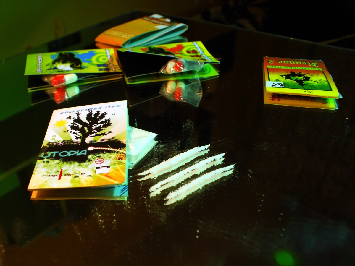 Tragedia w Mikołowie na Śląsku. W czasie miniony świąt zmarły tam trzy osoby. Policja wstępnie przyjmuje, że mogą to być ofiary zażywania dopalaczy. W tej sprawie zatrzymano już 3 osoby.