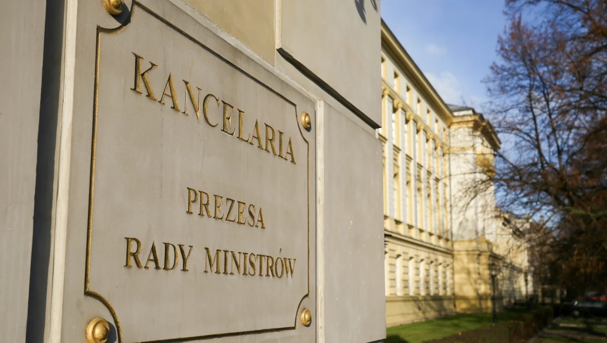 Kontrole kancelarii premiera z ostatnich czterech lat muszą zostać ujawnione - pisze "Rzeczpospolita", powołując się na wyrok Naczelnego Sądu Administracyjnego. Generalny Inspektor Danych Osobowych przegrał z kancelarią premiera sprawę o ochronę danych osób publicznych - dowiedziała się gazeta.