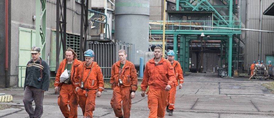 W czeskiej kopalni CSM w Stonawie koło Karwiny, gdzie przed tygodniem zginęło 13 górników, w tym 12 Polaków, wznowiono wydobycie węgla - powiedział w czwartek agencji CTK rzecznik Kopalń Ostrawsko-Karwińskich (OKD) Ivo Czelechovsky.
