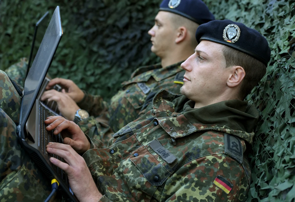 Bundeswehra rozważa rekrutację pracowników cywilnych z innych krajów Unii Europejskiej. Niemieckie wojsko – podobnie jak cała gospodarka RFN – boryka się z problemem braku personelu.