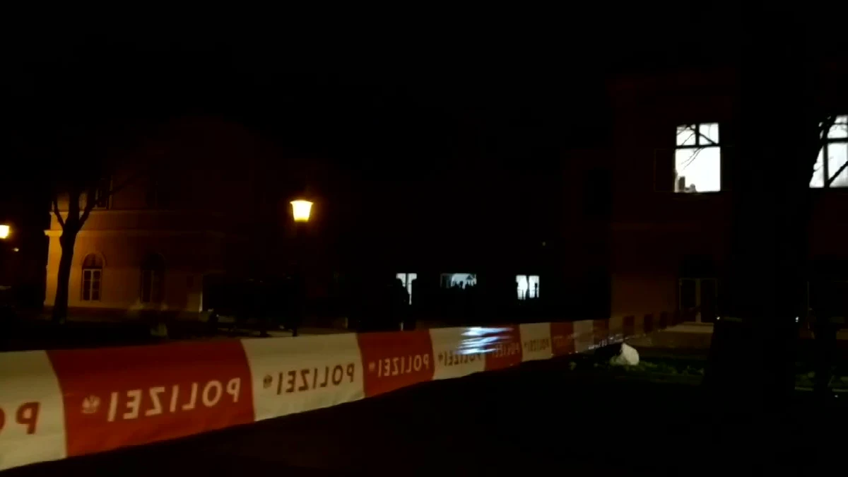 Austriacka policja przypuszcza, że brutalnego napadu na zakonników w kościele w Wiedniu dokonał jeden sprawca. Pistoletem sterroryzował starszych duchownych i związał, jednego uderzył w głowę, a następnie okradł skarbiec. 