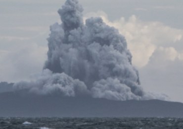 Wulkan Anak Krakatau stracił dwie trzecie swojej wysokości