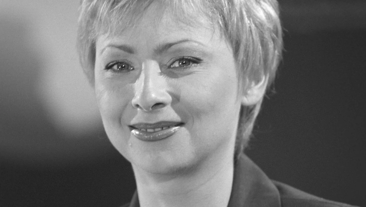 Agnieszka Dymecka – wieloletnia prezenterka pogody, kierowniczka redakcji Pogody TVP, nie żyje. Zmarła po długiej i ciężkiej chorobie. Miała 51 lat.