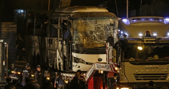 Egipskie siły bezpieczeństwa zabiły 40 terrorystów powiązanych z wczorajszym zamachem bombowym na autobus turystyczny w Gizie - poinformowało w komunikacie Ministerstwo Spraw Wewnętrznych.