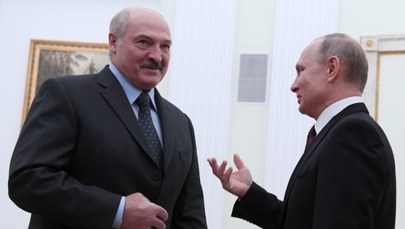 Negocjacje liderów Rosji i Białorusi. Putin dostał od Łukaszenki słoninę i ziemniaki