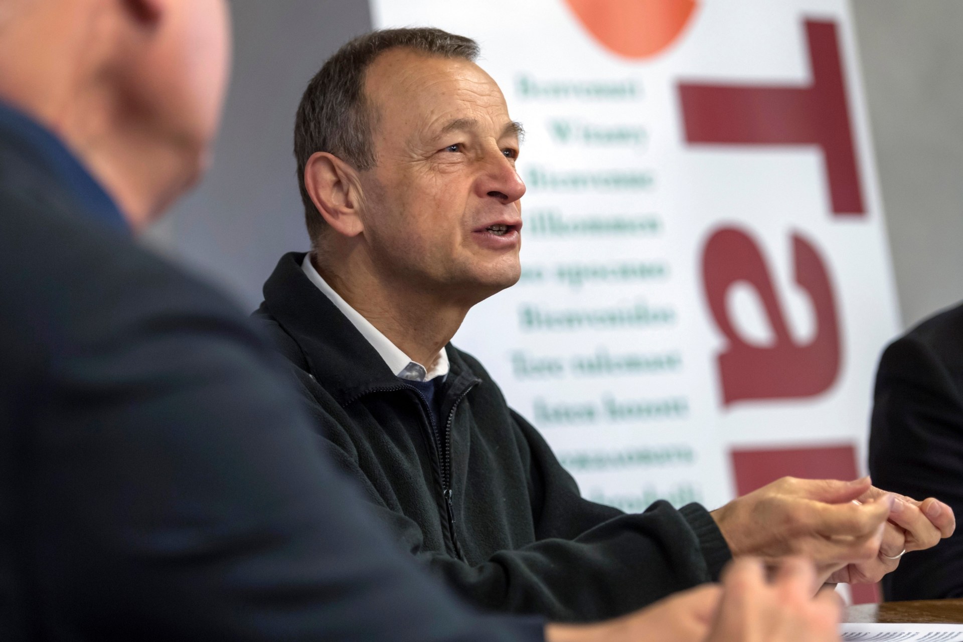spotyka się z młodym chrześcijaninem