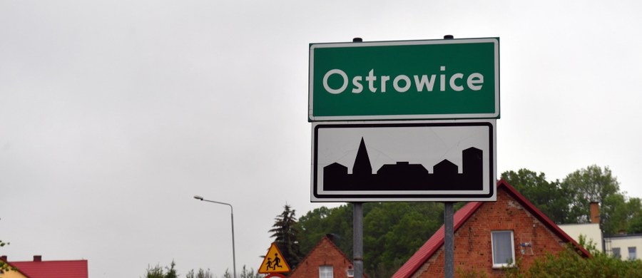 1 stycznia gmina Ostrowice została zniesiona i włączona do gmin Drawsko Pomorskie i Złocieniec. To pierwszy taki przypadek w Polsce. 
