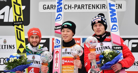 Po dniu przerwy wznowiona zostanie rywalizacja w narciarskim Turnieju Czterech Skoczni. W czwartek odbędą się kwalifikacje przed piątkowym konkursem w Innsbrucku, trzecim w tej prestiżowej imprezie. Na liście startowej jest siedmiu Polaków.