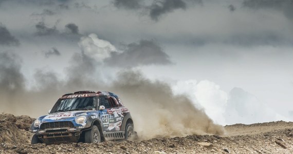 Walkę o podium w Rajdzie Dakar zapowiada piąty kierowca ubiegłorocznej edycji Jakub Przygoński. 41. edycja najsłynniejszej i najtrudniejszej terenowej imprezy motorowej świata rozpocznie się w poniedziałek w Limie. W rajdzie wystąpi 11 Polaków.