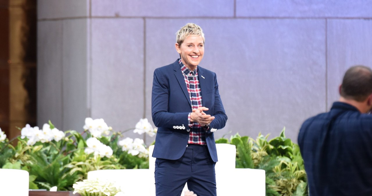 W swoim programie z 3. stycznia popularna komiczka i gospodyni talk show Ellen DeGeneres zachęcała swojego gościa, Kevina Harta, by ten podjął się prowadzenia gali Oscarowej. Jej wypowiedź spotkała się z falą krytyki. 