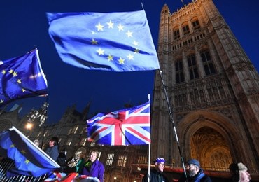 Większość torysów woli brexit bez umowy
