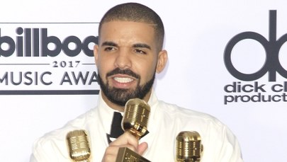 Drake całuje nieletnią fankę na koncercie. "Nie wiem czy powinienem czuć się winny"