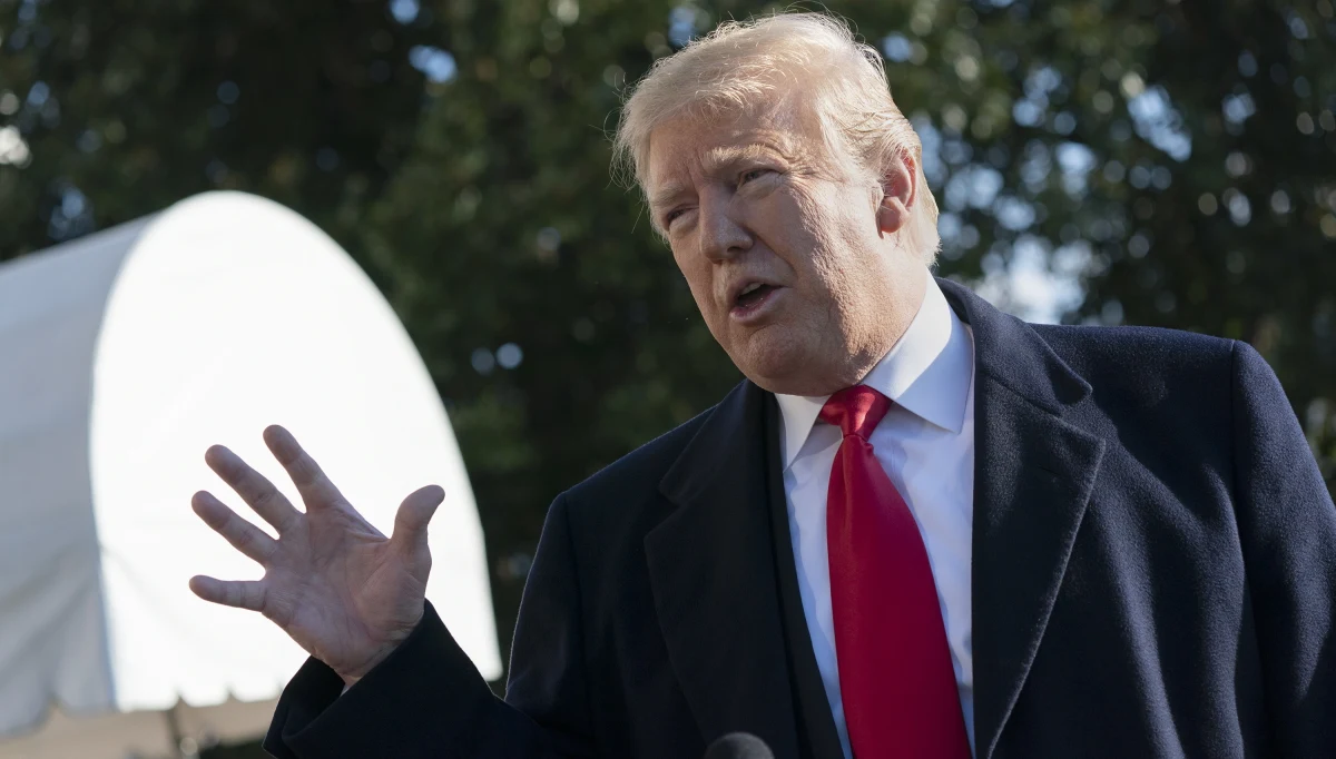 Amerykański prezydent Donald Trump po raz kolejny podkreślił w niedzielę konieczność wybudowania muru na granicy z Meksykiem. Jednocześnie, z powodu sporu dotyczącego finansowania budowy, od ponad dwóch tygodni trwa częściowe zawieszenie działalności rządu USA.