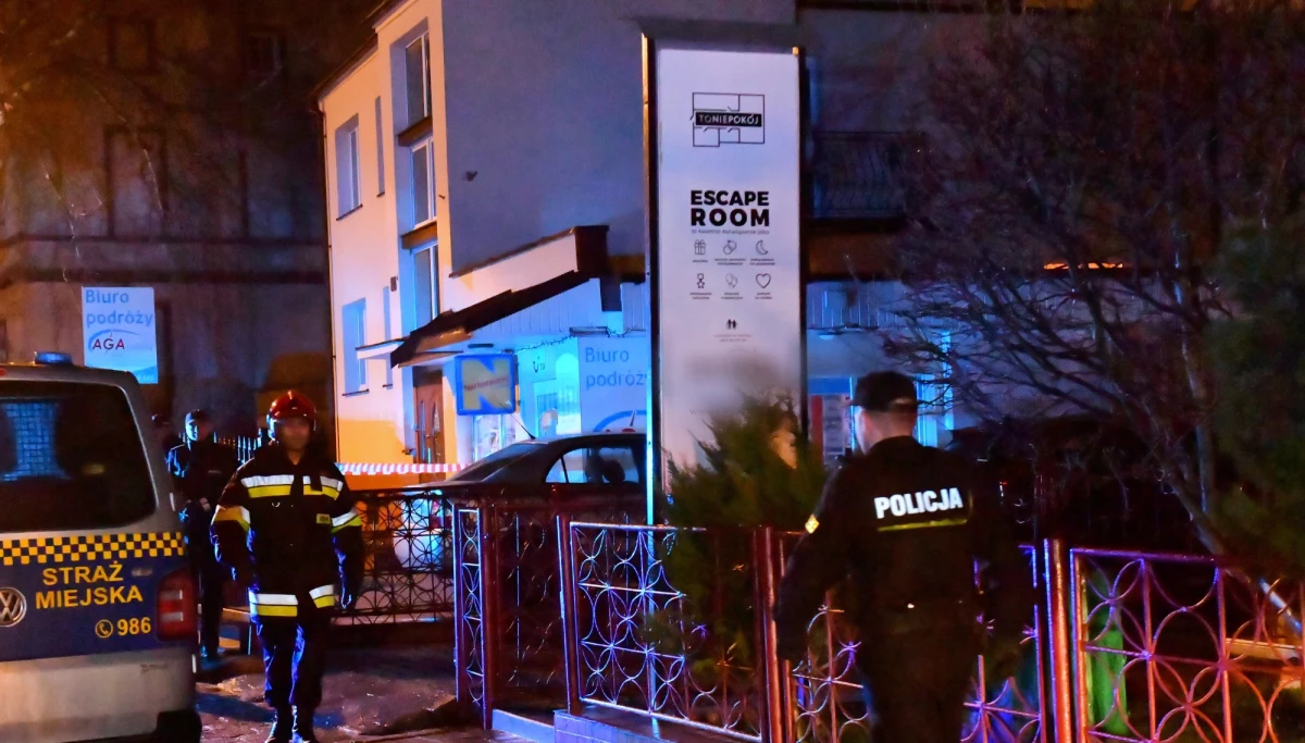 Jest wobec Miłosza S. zarzut umyślnego stworzenia niebezpieczeństwa wybuchu pożaru w escape roomie i nieumyślnego doprowadzenia do śmierci osób, które zginęły w pożarze - poinformował w niedzielę wieczorem rzecznik Prokuratury Okręgowej w Koszalinie Ryszard Gąsiorowski.