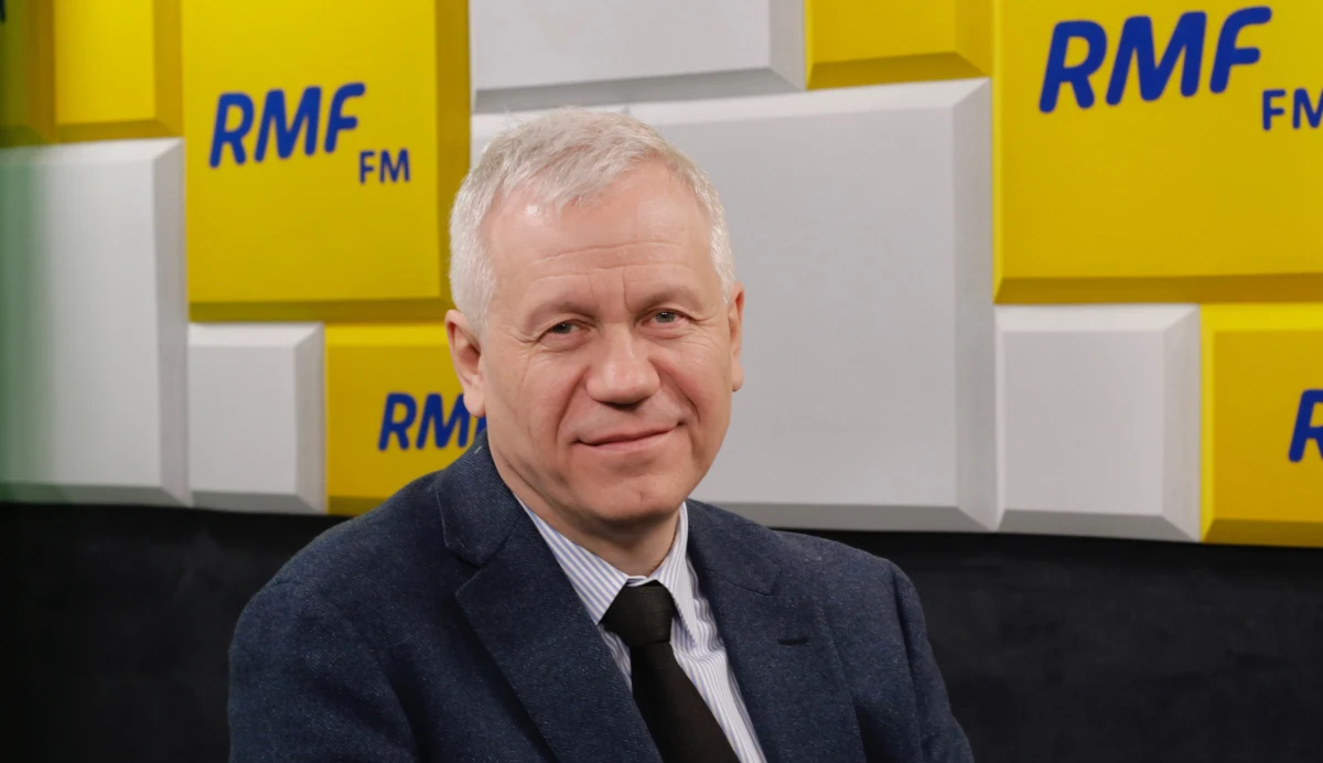 Życie religijne jest częścią życia społecznego. (…) Gdzie młody katolik ma zdobyć wiedzę na temat swojej religii? – powiedział Poranny gość RMF FM eurodeputowany Marek Jurek, pytany o inicjatywę środowisk lewicowych, związaną ze zbieraniem podpisów ws. rozdziału  kościoła od państwa. Gość Roberta Mazurka proszony o skomentowanie zarzutów pojawiających się pod adresem księdza Jankowskiego, odpowiedział: najpierw muszą być dowody. "Ksiądz prałat Jankowski miał zachowania ekscentryczne które w Gdańsku wywoływały zdziwienie i więcej" - dodał.  