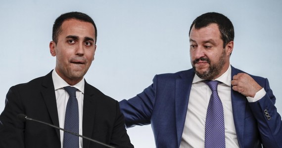 ​Szef włoskiego MSW, wicepremier Matteo Salvini i lider Ruchu Pięciu Gwiazd, wicepremier Luigi Di Maio wyrazili poparcie dla ruchu "żółtych kamizelek" we Francji. Salvini zastrzegł jednak, że jest przeciwny wszelkiej przemocy.