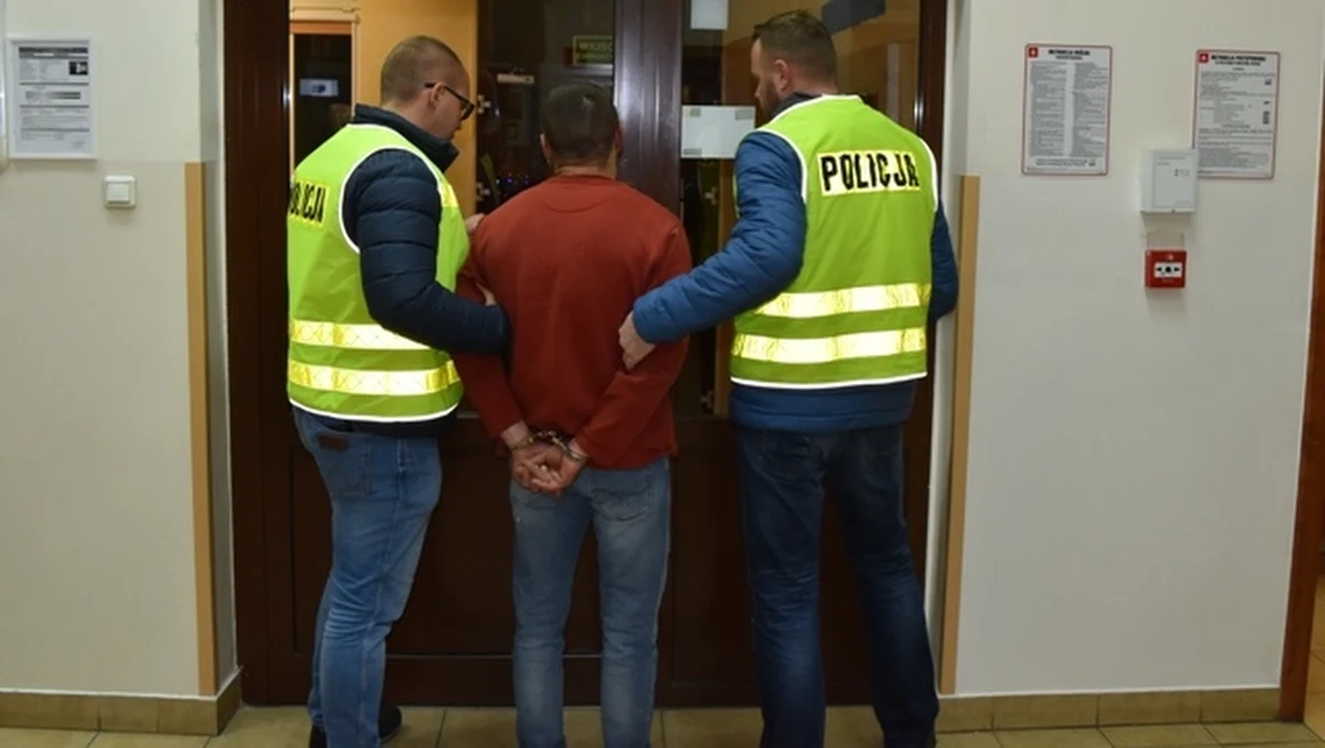 37-letni mężczyzna, który w piątek 4 stycznia oblał swoją żonę substancją łatwopalną i ją podpalił, trafił do aresztu. Do zdarzenia doszło w Śremie w Wielkopolsce. 