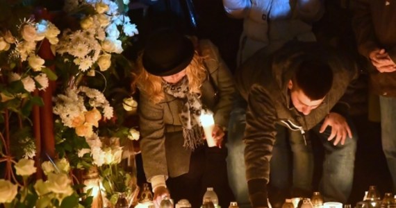 Ceremonia pogrzebowa pięciu 15-latek, które zginęły w pożarze escape roomu w Koszalinie, zaplanowana na czwartek rozpocznie się o godz. 11 mszą w Kościele św. Kazimierza. Uroczystość pogrzebową organizuje miasto Koszalin.