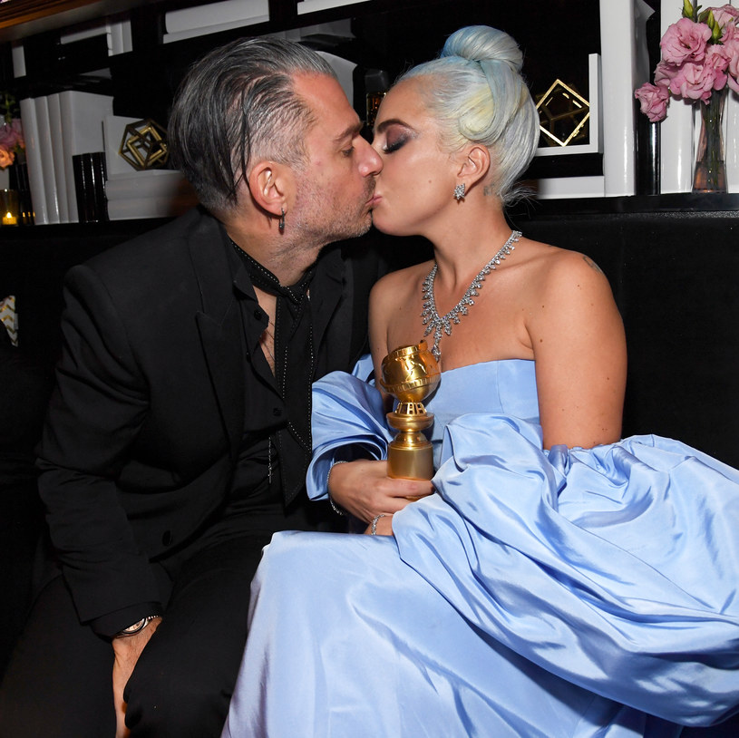 Wokalistka i aktorka Lady Gaga ponownie zalała się łzami, tym razem na gali Złotych Globów, gdzie odebrała statuetkę za najlepszą piosenkę w filmie "Narodziny gwiazdy".