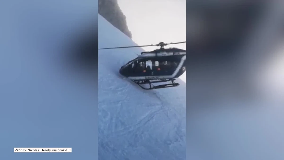 Niesamowita akcja ratunkowa we francuskich Alpach! Dzięki wyjątkowym umiejętnościom pilota helikoptera, który podleciał maszyną w okolicę, gdzie znajdował się poszkodowany, udało się uratować rannego narciarza. 